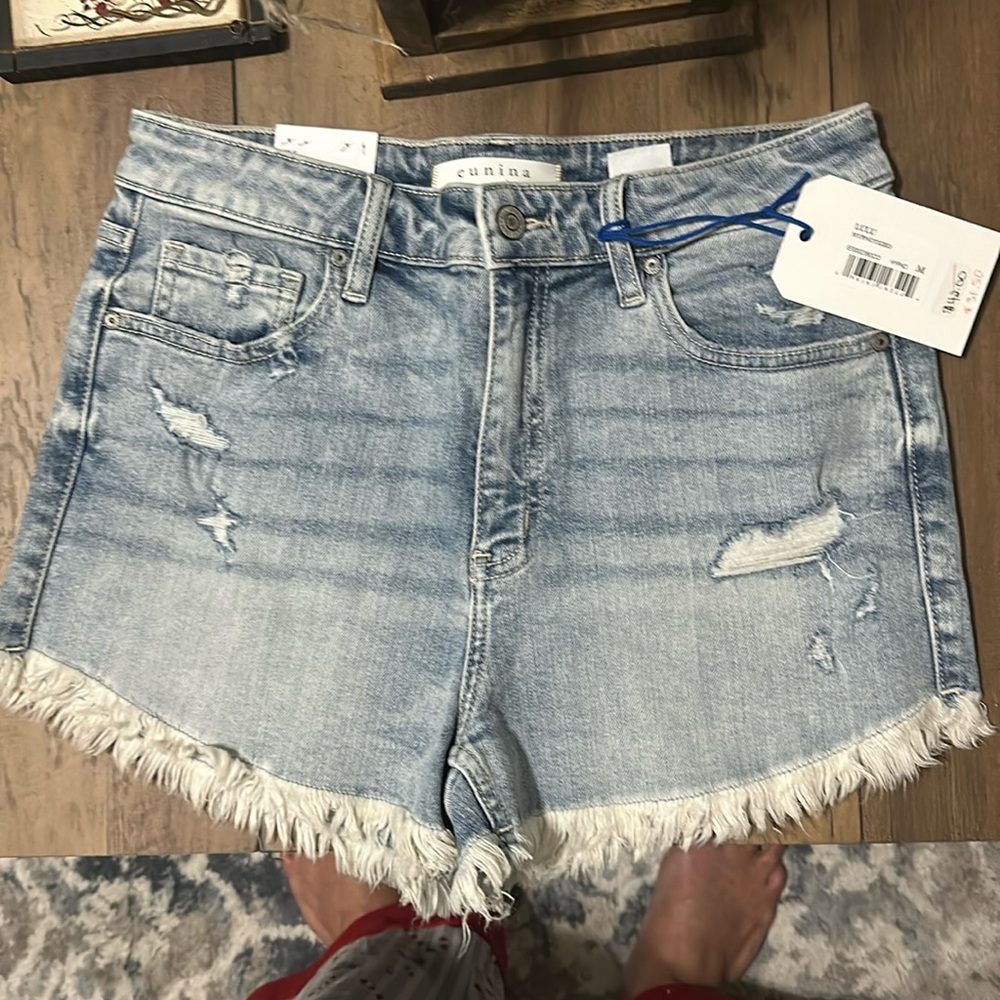 Eunina Jean LuLu Hypnotized short